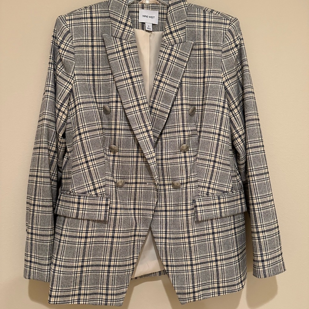 Nine West Double Breasted Blazer. Size S